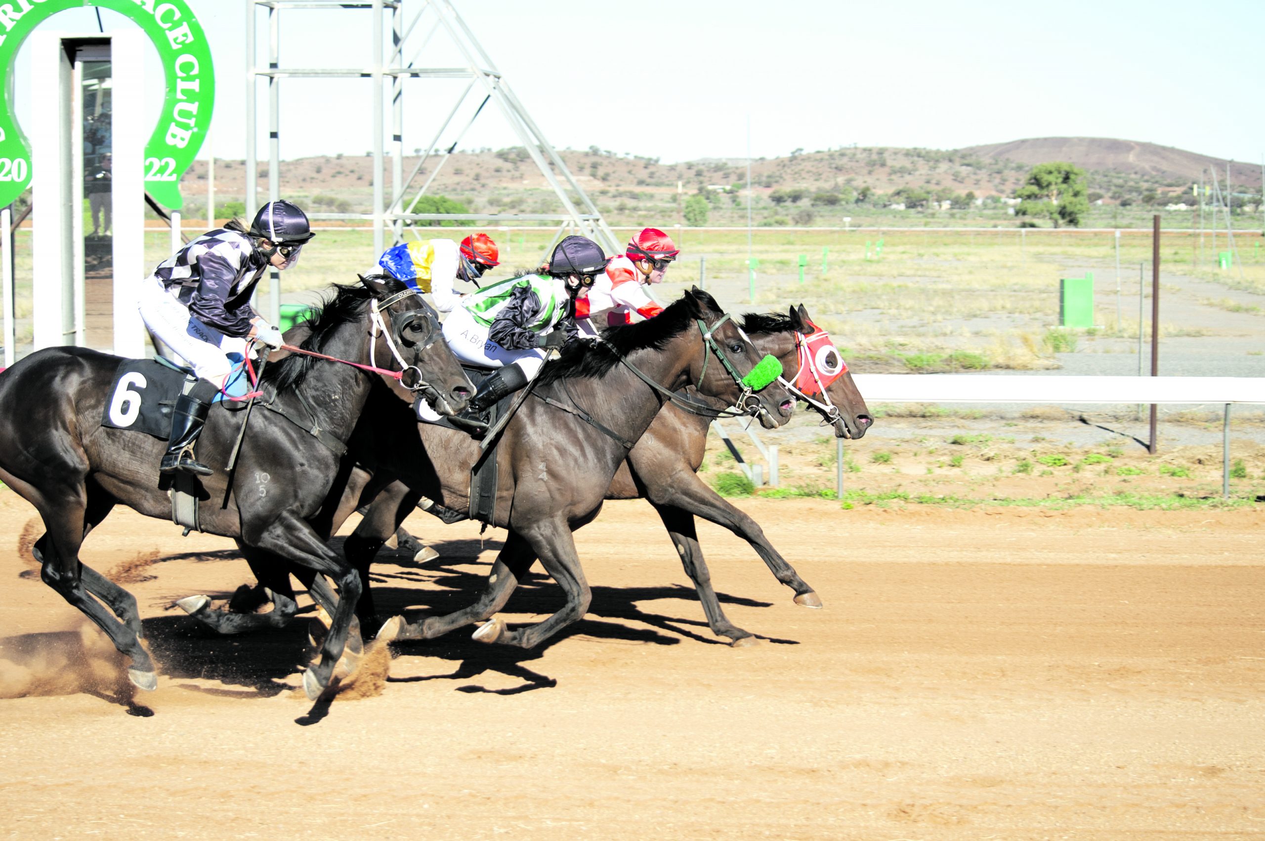 In one of the closest Outback Cup finishes in recent years – Kazoom came home strong to win the day’s major race over the likes of End of Day (8) and Yulong Awesome (6). PICTURE: PATRICK REINCKE