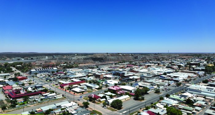 Birds eye view of general housing in Broken Hill.