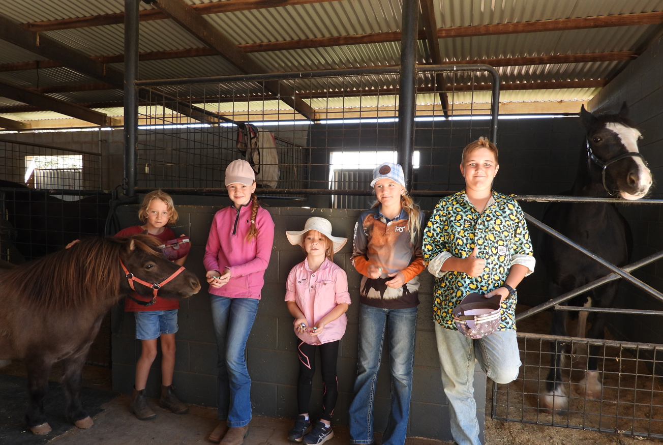 Family Horse Riding Lessons Broken Hill